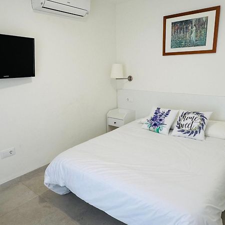 Apartamentos Turisticos Victoria Almunecar Luaran gambar