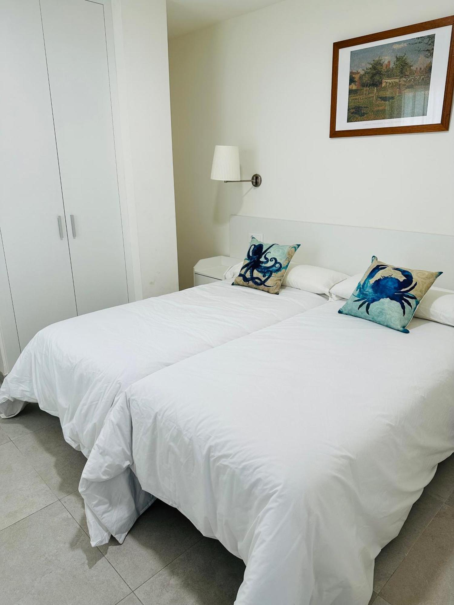Apartamentos Turisticos Victoria Almunecar Luaran gambar